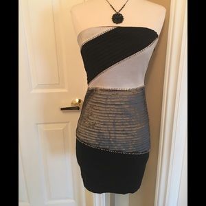 🔥💃🏻$19 DRESS SALE!!!🔥Niki Biki Boutique Dress